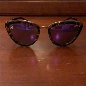 Blenders brand tortoise shell cat eye sunglasses